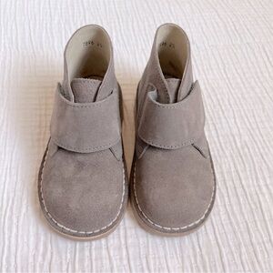 NEW Okaa Spain Gray Suede Boots, Size 25